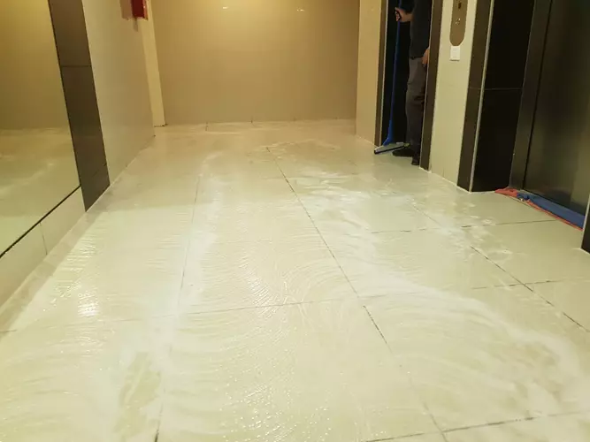 פוליש בבניין אחרי